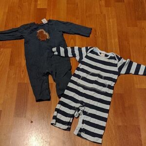 UNIQUE Old Navy one pieces stripes porcupine rare adorable 6 9 12 months infant